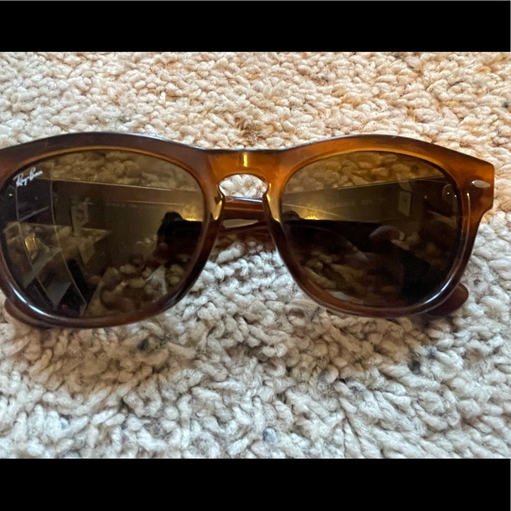 Ray Ban Laramie sunglasses in brown tortoise